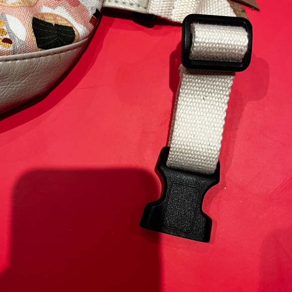 Kid Dim Sum Fanny Pack - Picture 8 of 9